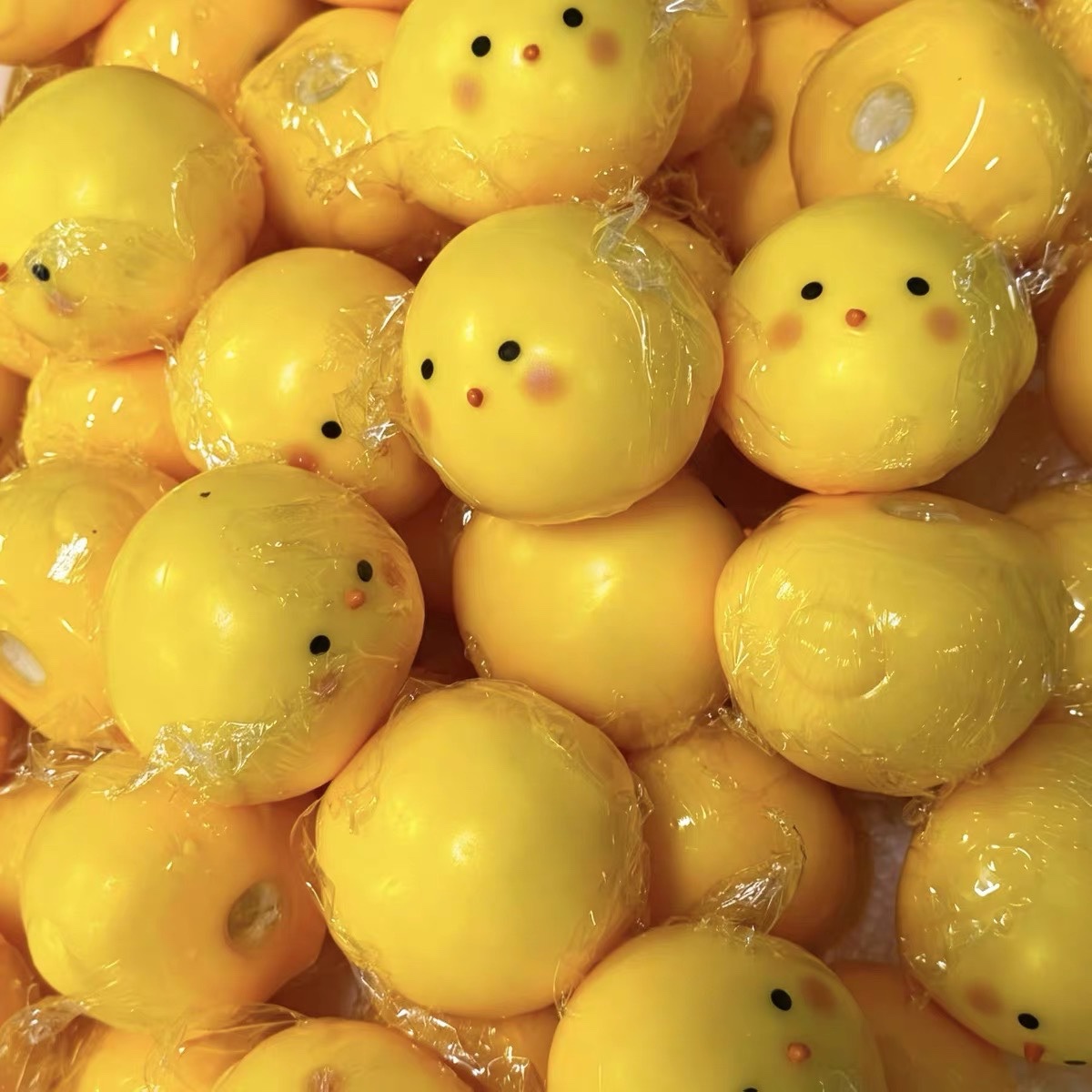 ลูกบอลกรุบกรอบรูปไก่ตัวน้อยสีเ - Party Games Crazy บทวิจารณ์และราคา